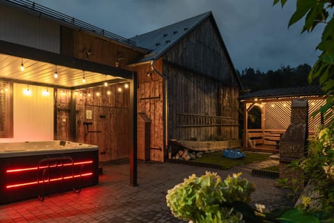 Garden, Spa and wellness centre/facilities
