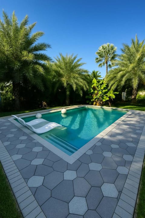 Walk 2 Wilton! Heatd Pool & 10 min to Bch Las Olas House in Wilton Manors