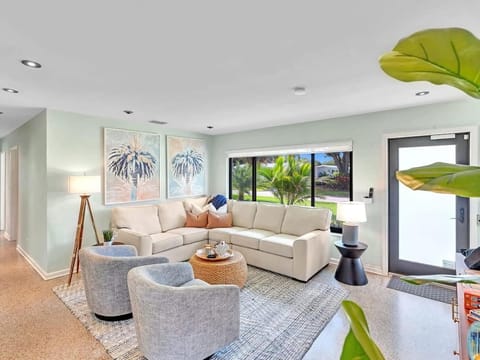 Walk 2 Wilton! Heatd Pool & 10 min to Bch Las Olas House in Wilton Manors