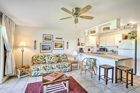 Kaunakakai Escape Heated Pool and Beach Access Apartment in Kaunakakai