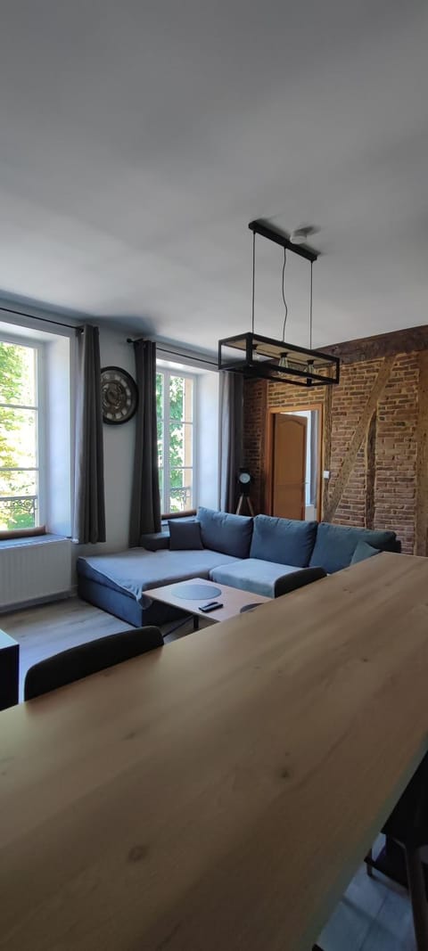 Appartement d'Hippolyte - Vue musée Rimbaud Apartment in Wallonia, Belgium