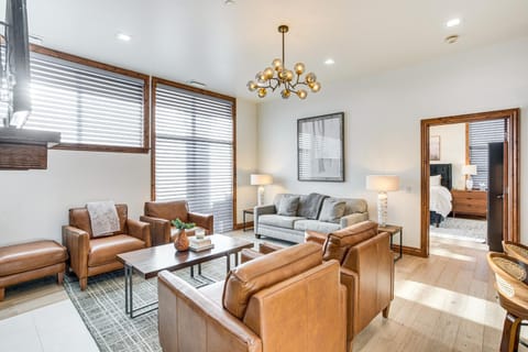 Mountain-View Condo in the Heart of Edwards! Apartment in Edwards