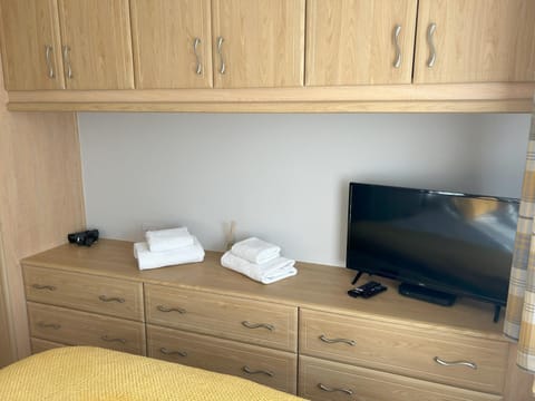 TV and multimedia, Bedroom