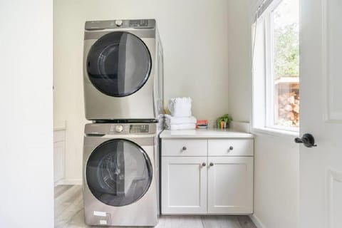 towels, washing machine, dryer