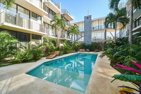 Patio, Garden, Garden view, Pool view, Swimming pool, sunbed