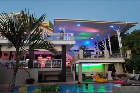 Property building, Pool view