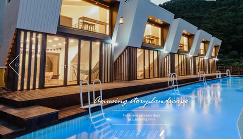 Pool view, Swimming pool