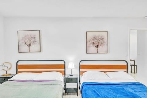 Hollywood Vacation In Perfect Beach Location Ha01 House in Hollywood