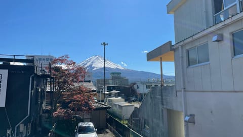 Day, Neighbourhood, Natural landscape, Mountain view, Mountain view