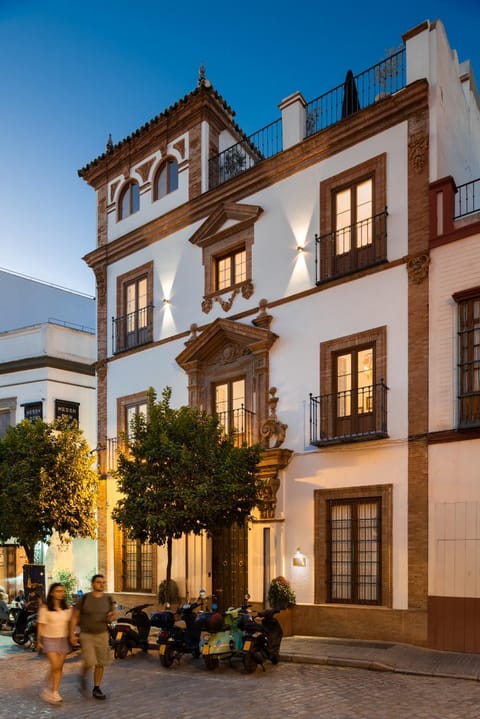 Property building, Facade/entrance