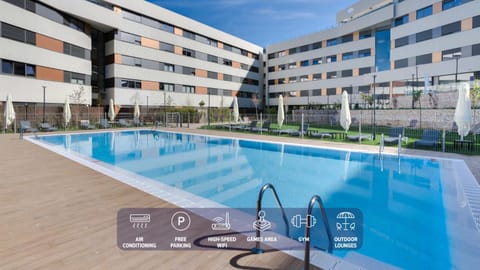 Property building, Swimming pool
