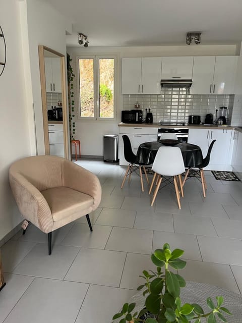 Beau 2P, très équipé, localisation parfaite/AC Apartment in Villefranche-sur-Mer