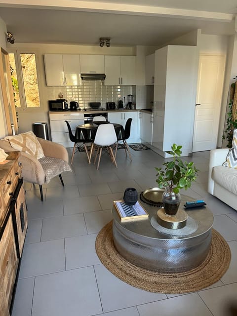 Beau 2P, très équipé, localisation parfaite/AC Apartment in Villefranche-sur-Mer