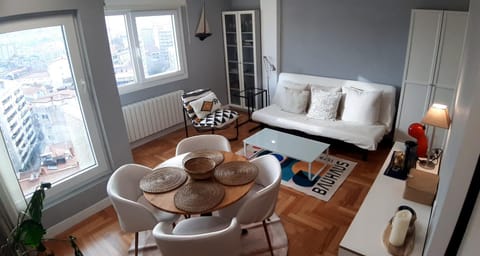 Lounge or bar, Dining area