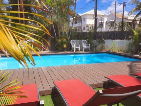Swimming pool, Swimming pool