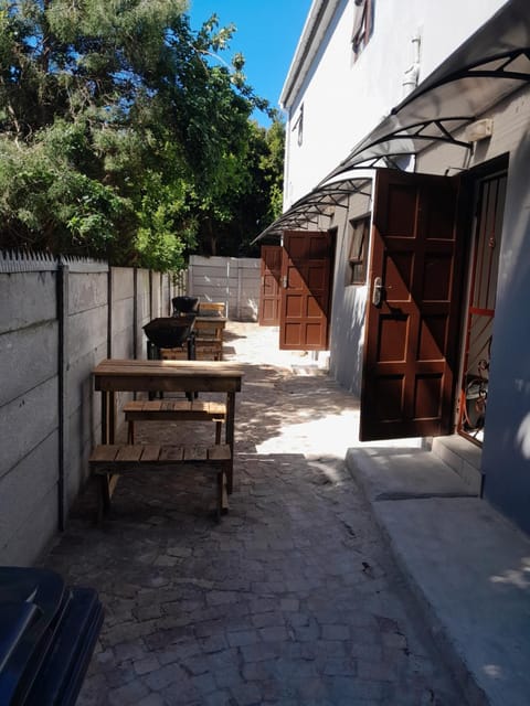 Oxford Getaway-House Apartment in Cape Town