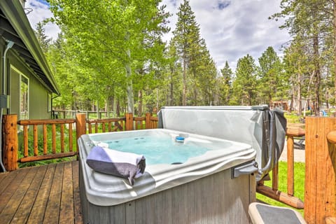 Day, Garden, Hot Tub, Garden view