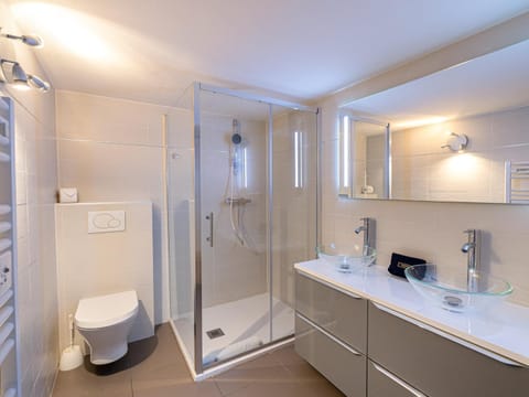 Courchevel Duplex Confort 3 Chambres, 6 Pers., Parking, Wifi - FR-1-575-145 Apartment in Saint-Bon-Tarentaise