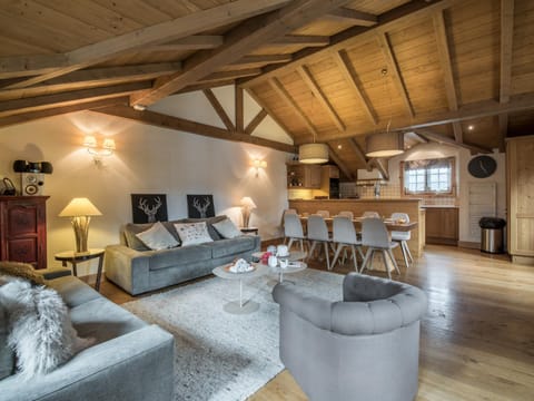 Courchevel 1850 : Élégant Duplex avec Cheminée et WiFi - FR-1-575-146 Apartment in Saint-Bon-Tarentaise