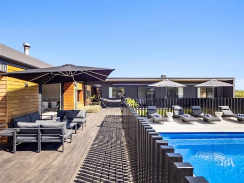 Pool view, Swimming pool, sunbed