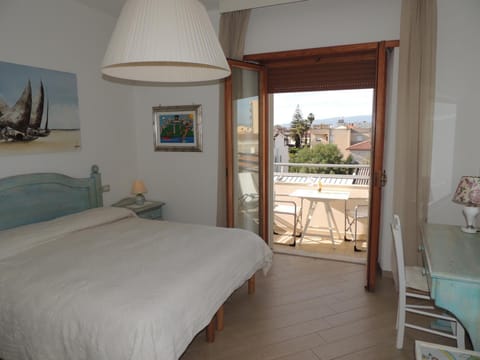 Camera con Vista Bed and Breakfast in Oristano