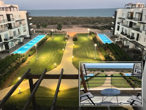 Patio, Natural landscape, View (from property/room), Balcony/Terrace, Pool view, Sea view