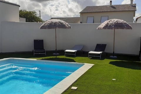 Garden, Swimming pool
