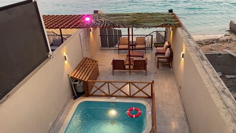Day, Natural landscape, View (from property/room), Pool view, Sea view, Swimming pool, Swimming pool, sunbed