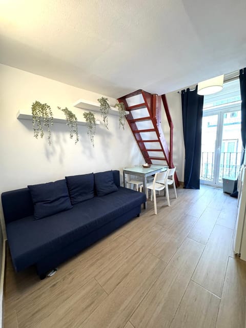 Lounge or bar