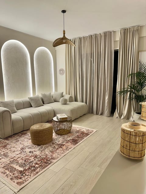 Lungomare Luxury Sea View Apartaments Apartment in Vlorë