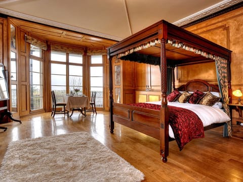 Bed, Decorative detail