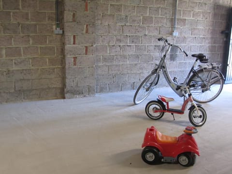 Property building, Cycling