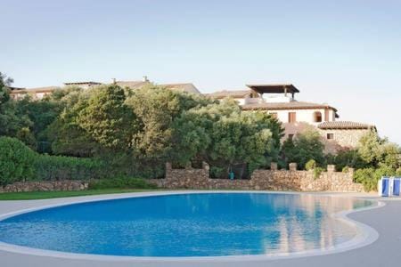 Pool view, Swimming pool, Swimming pool