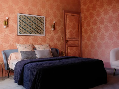 Bed, Photo of the whole room
