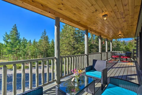 24-0132 Alma Retreat with Deck 17 Mi to Skiing House in Alma