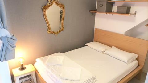 Bed, Bedroom, wardrobe