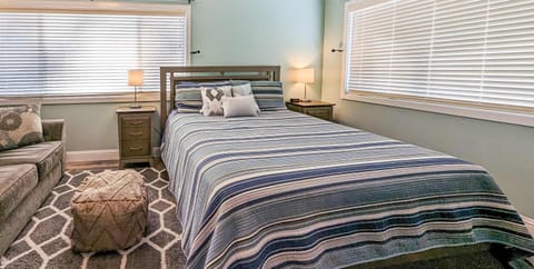 PA Blue Harbor Apartment in Port Angeles