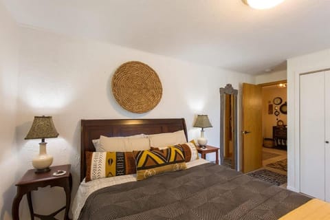 SQ Ramblin Rose 3 Apartment in Sequim