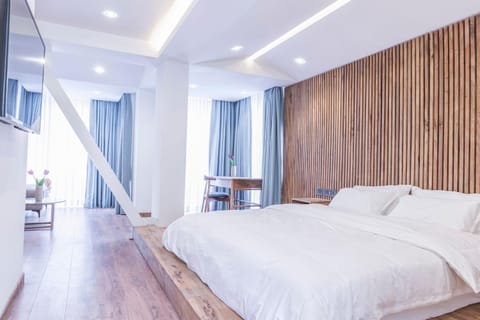Bed, Photo of the whole room