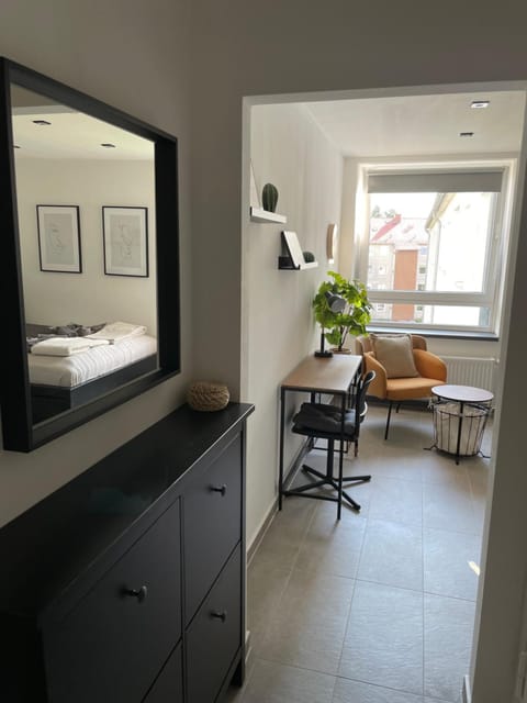 Photo of the whole room, hair dresser