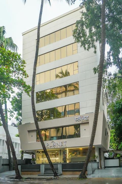 Property building, Facade/entrance