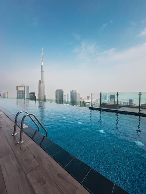 Day, Swimming pool, sunbed