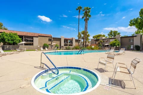 Pool view, Swimming pool