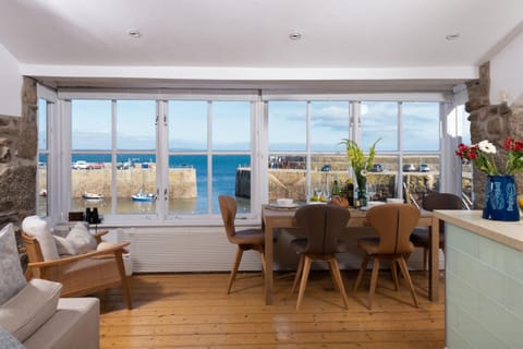 Natural landscape, View (from property/room), Seating area, Dining area, Sea view