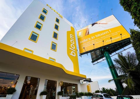 Property building, Facade/entrance, Property logo or sign, Logo/Certificate/Sign