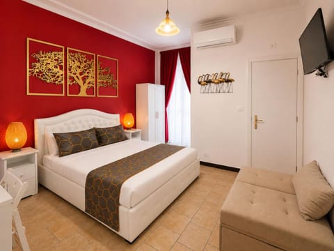 Bedroom, air conditioner