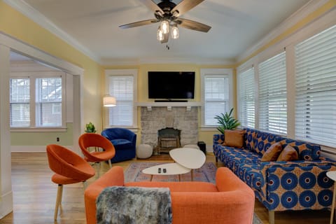 Communal lounge/ TV room, TV and multimedia, Living room, Seating area, Evening entertainment, fireplace