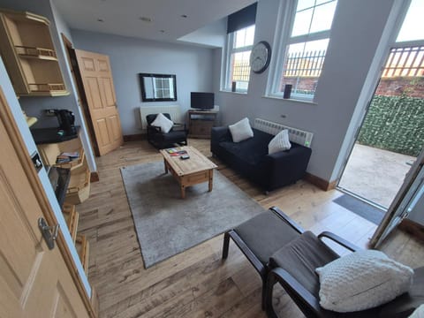 Spacious 2 bed appartment next to BAE with spa bath Apartment in Barrow-in-Furness