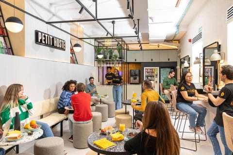 Restaurant/places to eat, Communal lounge/ TV room, Game Room, Dining area