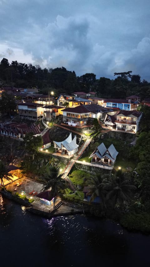 Property building, Restaurant/places to eat, Night, Lake view, Lake view